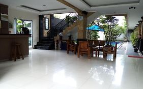 Kiki Residence Hotel Bali